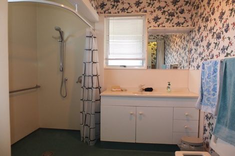 Photo of property in 4 Harrod Avenue, Foxton Beach, Foxton, 4815