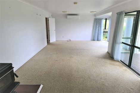 Photo of property in 542 Don Buck Road, Westgate, Auckland, 0614