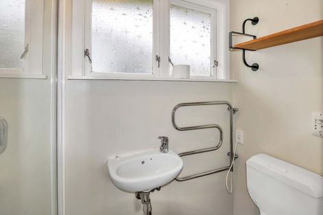 Photo of property in 310 Maungaraki Road, Maungaraki, Lower Hutt, 5010