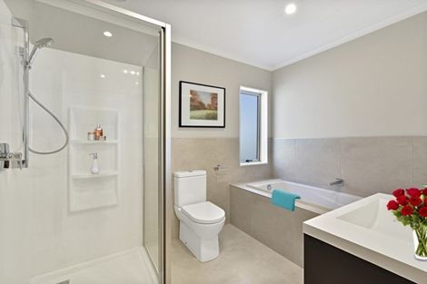 Photo of property in 2 Dragonfly Way, Massey, Auckland, 0614