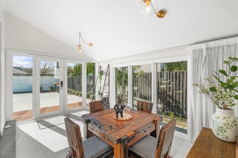 Photo of property in 16 Taylors Avenue, Bryndwr, Christchurch, 8052