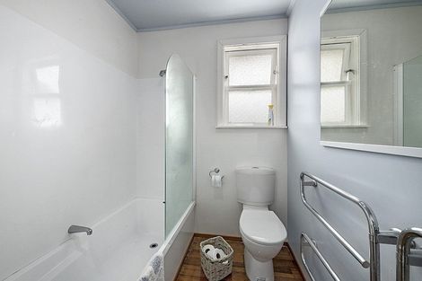 Photo of property in Heretaunga Flats, 4/652 Fergusson Drive, Trentham, Upper Hutt, 5018