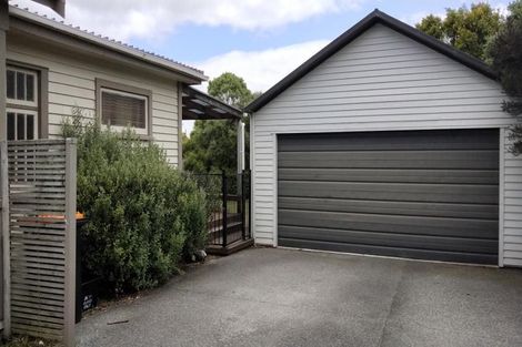 Photo of property in 15 Puriri Terrace, Roslyn, Palmerston North, 4414