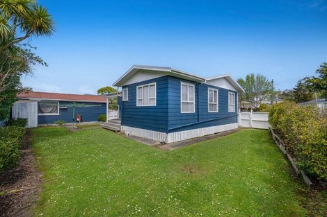 Photo of property in 40 Awaroa Road, Helensville, 0800