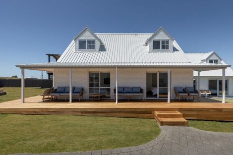 Photo of property in 906 Papamoa Beach Road, Papamoa Beach, Papamoa, 3118