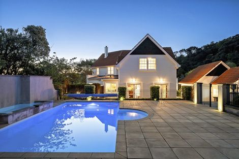 Photo of property in 60 Cheviot Road, Lowry Bay, Lower Hutt, 5013