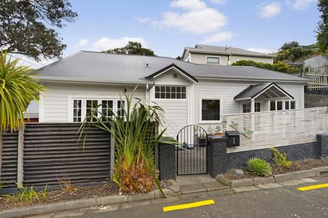 Photo of property in 3 Tyne Street, Island Bay, Wellington, 6023