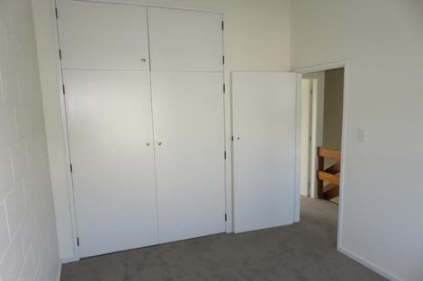 Photo of property in Lynbrae Court Flats, 21/4 Dr Taylor Terrace, Johnsonville, Wellington, 6037