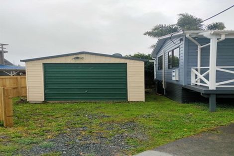 Photo of property in 1/9 Titoki Street, Te Atatu Peninsula, Auckland, 0610