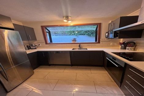 Photo of property in 11 Te Kiteroa Grove, Churton Park, Wellington, 6037