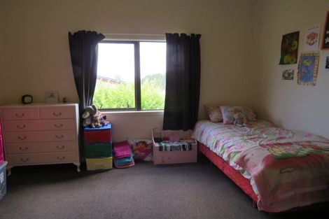 Photo of property in 582 Pahi Road, Pahi, Paparoa, 0571