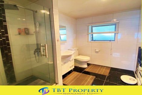 Photo of property in 1/22 Boundary Road, Blockhouse Bay, Auckland, 0600