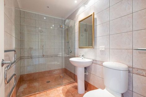 Photo of property in 1 Awarua Crescent, Orakei, Auckland, 1071