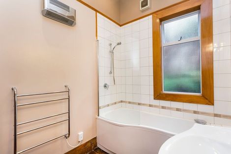 Photo of property in 30 Coughtrey Street, Saint Clair, Dunedin, 9012