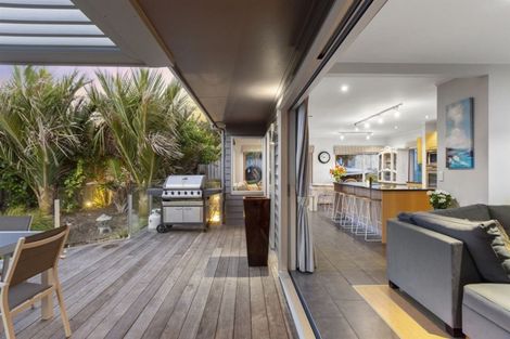 Photo of property in 21 Mcdonnell Street, Omokoroa, 3114