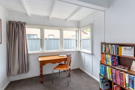 Photo of property in 92 Herbert Street, Masterton, 5810