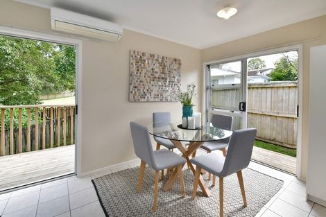 Photo of property in 1/25 Edgware Road, West Harbour, Auckland, 0618