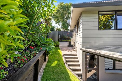 Photo of property in 39a Grand Vue Road, Kawaha Point, Rotorua, 3010