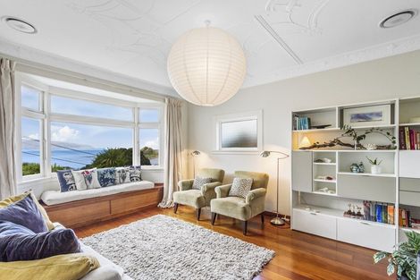 Photo of property in 7 Knoll Street, Island Bay, Wellington, 6023