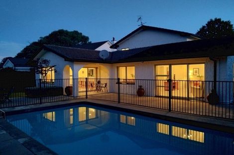 Photo of property in 30 Strathean Avenue, Avonhead, Christchurch, 8042