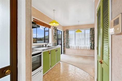 Photo of property in 12 Garelja Road, Henderson, Auckland, 0612