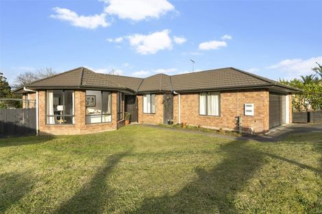 Photo of property in 35 Cabeleigh Drive, Helensville, 0800