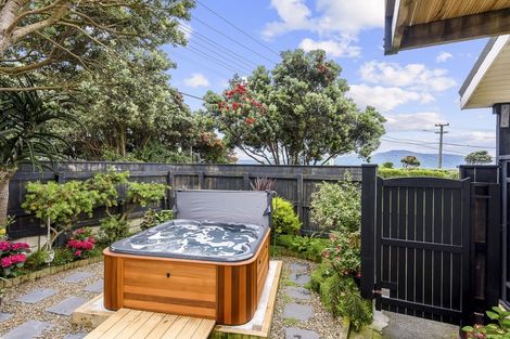 Photo of property in 58a Wharemauku Road, Raumati Beach, Paraparaumu, 5032