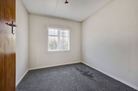 Photo of property in 33 Ngatai Street, Manaia, 4612