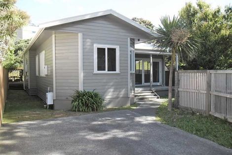 Photo of property in 19a Regent Street, Newtown, Wellington, 6021