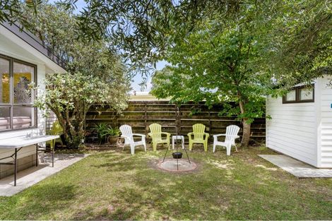 Photo of property in 218 Patuwai Drive, Whangamata, 3620