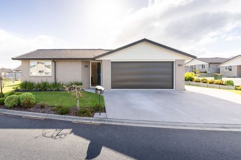 Photo of property in Waterview Estate, 79/4 Greystone Place, Omokoroa, 3114
