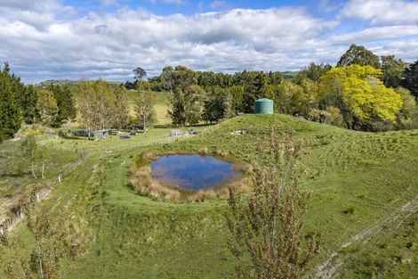 Photo of property in 2096 Masterton Stronvar Road, Stronvar, Masterton, 5890