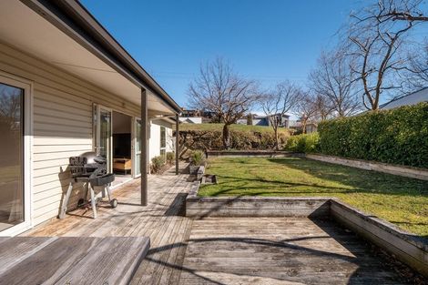 Photo of property in 15 Shanahan Lane, Arrowtown, 9302