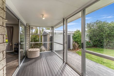 Photo of property in 20 Four Elms Place, Parklands, Christchurch, 8083