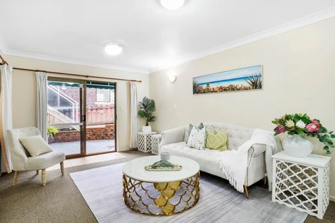 Photo of property in 3 Lewisham Street, Highland Park, Auckland, 2010