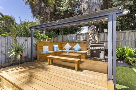 Photo of property in 24 Santa Ana Drive, Dannemora, Auckland, 2016