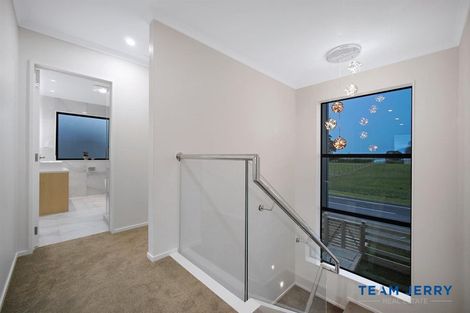 Photo of property in 83 Clarks Beach Road, Clarks Beach, 2122