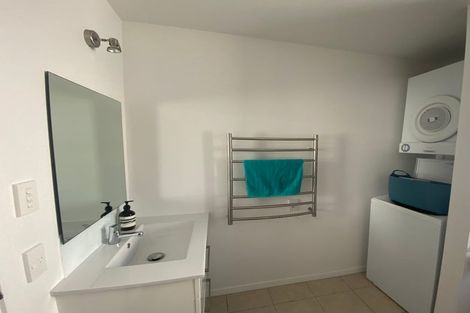 Photo of property in 45 Edinburgh Terrace, Berhampore, Wellington, 6023