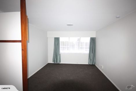 Photo of property in 64a Clayburn Road, Glen Eden, Auckland, 0602