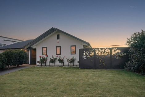 Photo of property in 11 Brantholme Place, Rangiora, 7400