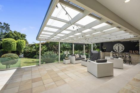 Photo of property in 12a Wainoni Heights, Greenhithe, Auckland, 0632