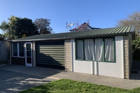 Photo of property in 354 Memorial Avenue, Burnside, Christchurch, 8053