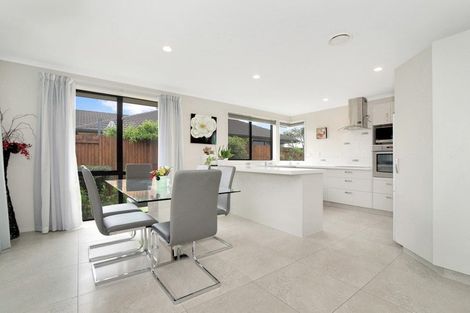 Photo of property in 723 Gloucester Road, Papamoa Beach, Papamoa, 3118