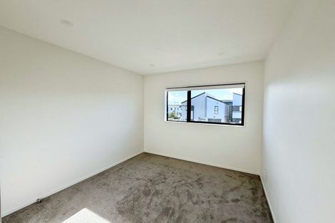 Photo of property in 55 Kairakau Street, Papakura, 2110