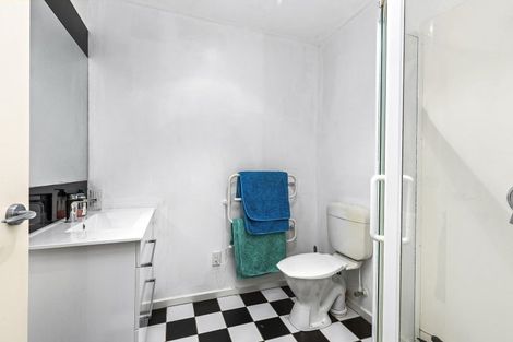 Photo of property in 2/148 Evans Bay Parade, Roseneath, Wellington, 6021