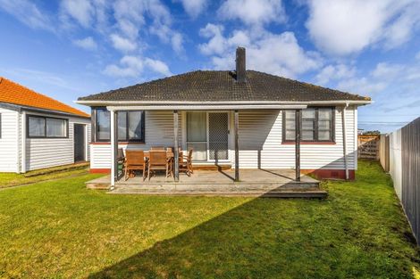 Photo of property in 32 Duigan Street, Gonville, Whanganui, 4501