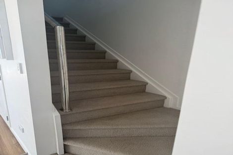 Photo of property in 9b Poruru Close, Papakura, 2110