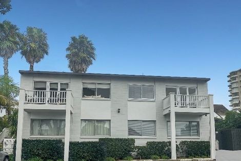 Photo of property in 19/72 Kitchener Road, Milford, Auckland, 0620