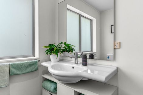 Photo of property in 8 Grove Road, Mangawhai Heads, Mangawhai, 0505