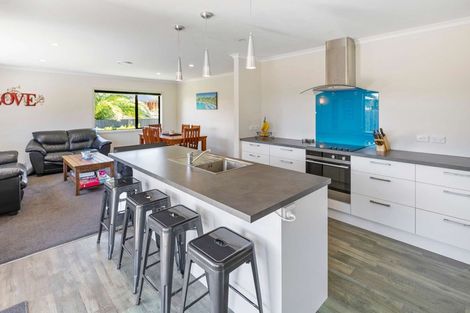 Photo of property in 28 Poynter Place, Tawhero, Whanganui, 4501